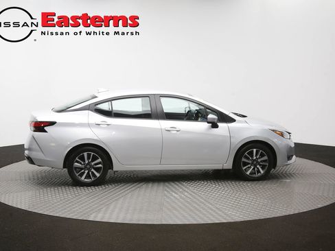 Used 2025 Nissan Versa SV FWD image 43