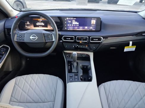 New 2026 Nissan Sentra SL w/ Floor Mat Package FWD image 6