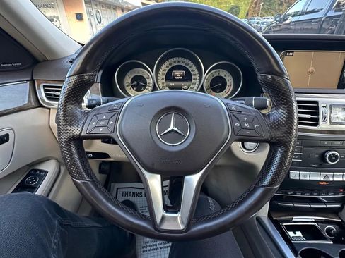 Used 2016 Mercedes-Benz E 350 4MATIC Sedan image 14