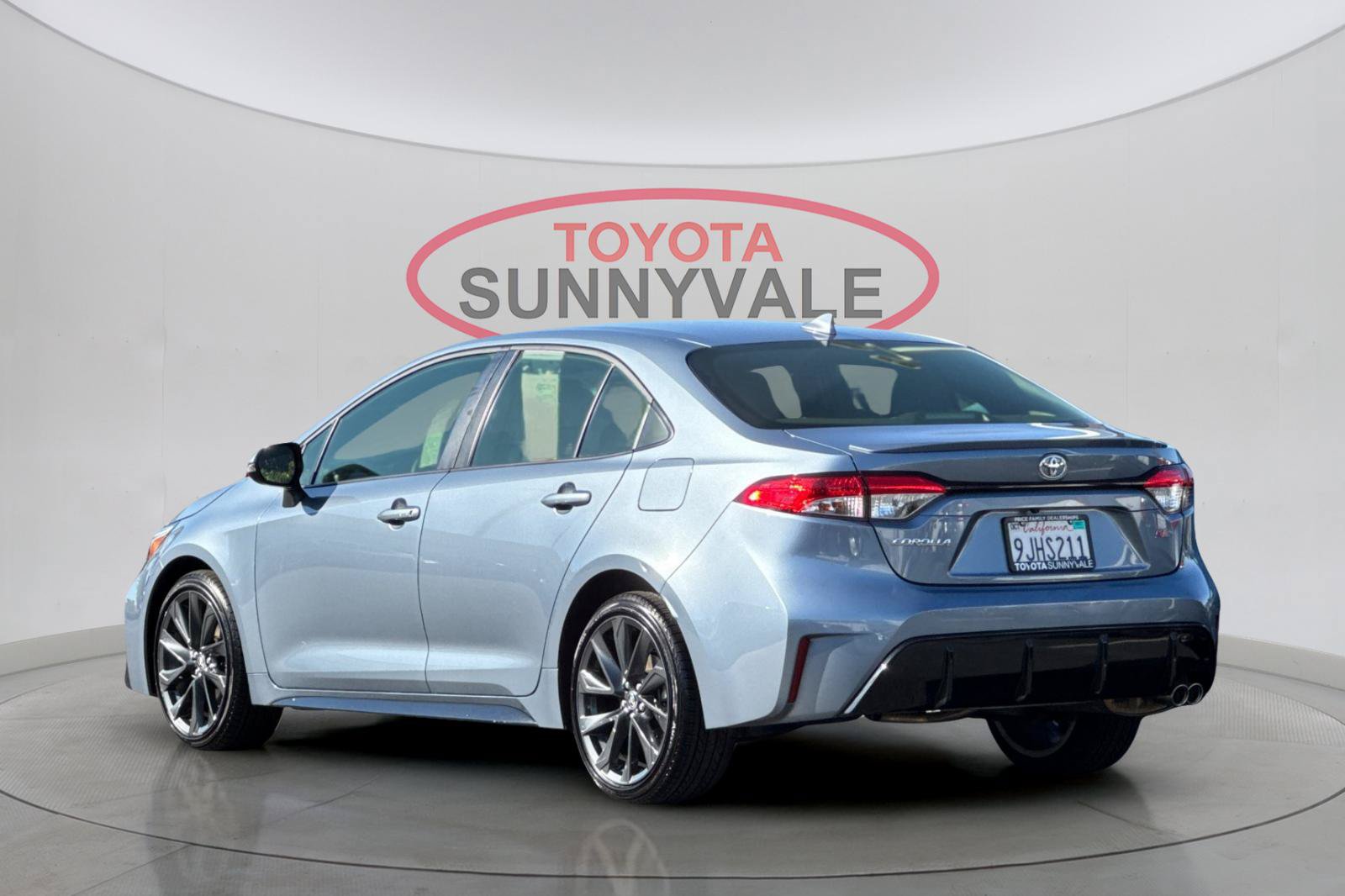 Certified 2024 Toyota Corolla SE w/ SE Premium Package FWD image 8