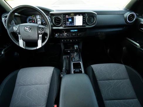 Used 2023 Toyota Tacoma TRD Off-Road image 18