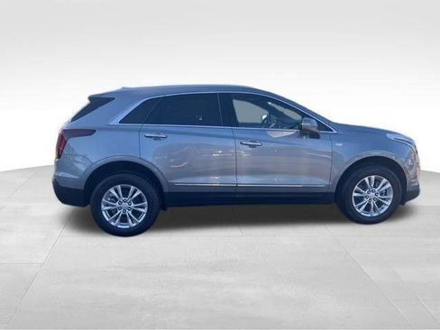 New 2025 Cadillac XT5 Luxury image 6