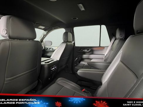 Used 2025 GMC Yukon Denali AWD/4WD image 23