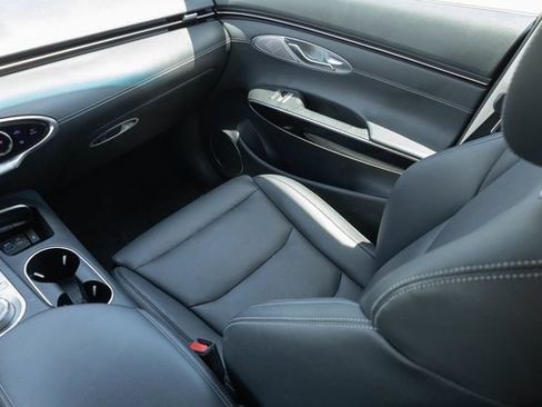 Used 2025 Genesis GV70 2.5T AWD/4WD image 20
