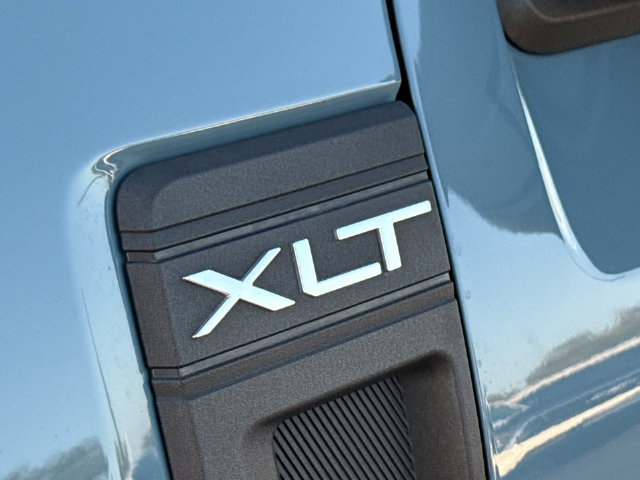 Used 2022 Ford Maverick XLT FWD image 6