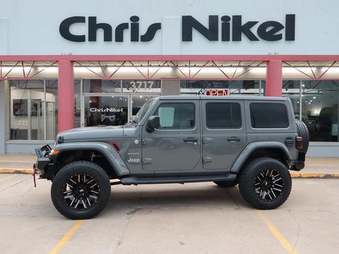 Used 2019 Jeep Wrangler Unlimited Sahara AWD/4WD image 1