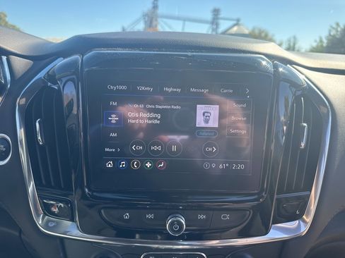 Used 2023 Chevrolet Traverse LT w/ Midnight/Sport Edition image 24