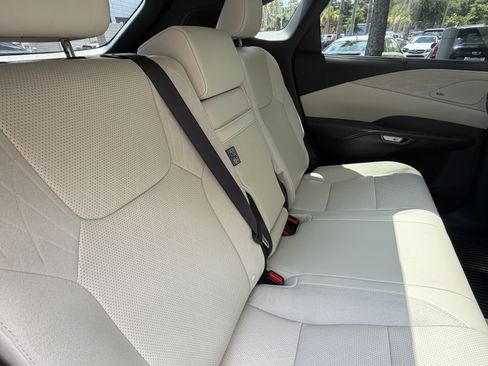 Used 2024 Lexus RX 350 w/ Convenience Package AWD/4WD image 40