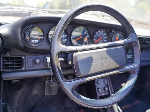 Used 1987 Porsche 911 Carrera RWD image 29