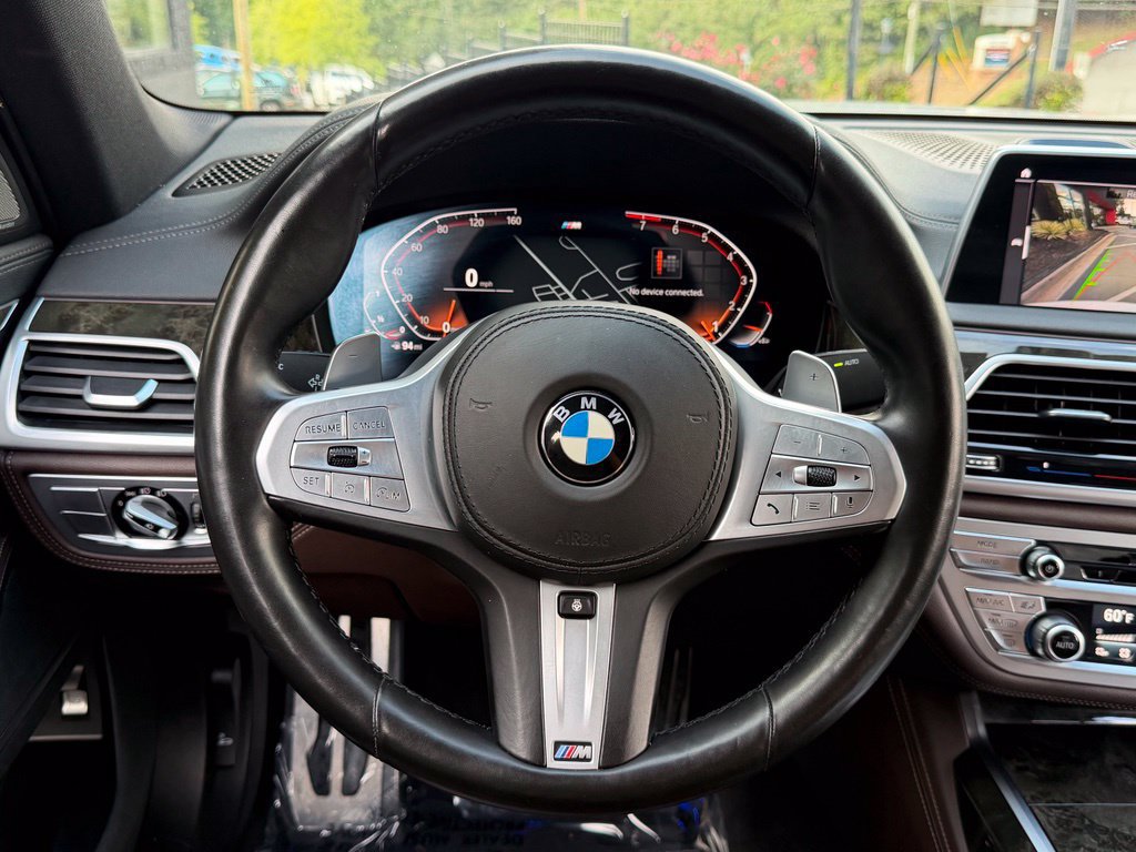Used 2022 BMW 740i w/ M Sport Package RWD image 42