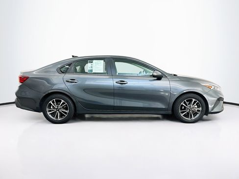 Used 2022 Kia Forte LXS image 10