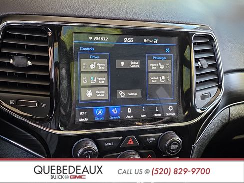 Used 2021 Jeep Grand Cherokee Limited w/ Luxury Group II AWD/4WD image 18