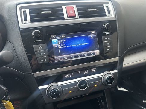 Used 2018 Subaru Outback 2.5i image 7