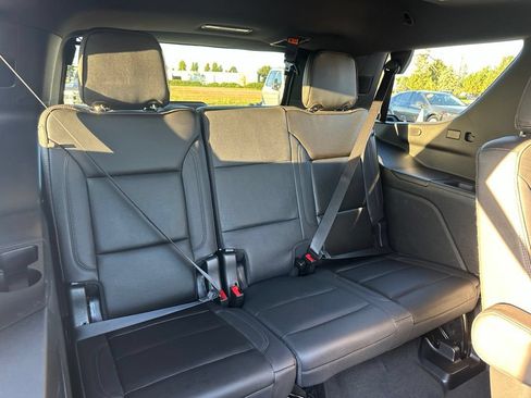 Used 2023 Chevrolet Tahoe High Country w/ Premium Package AWD/4WD image 27