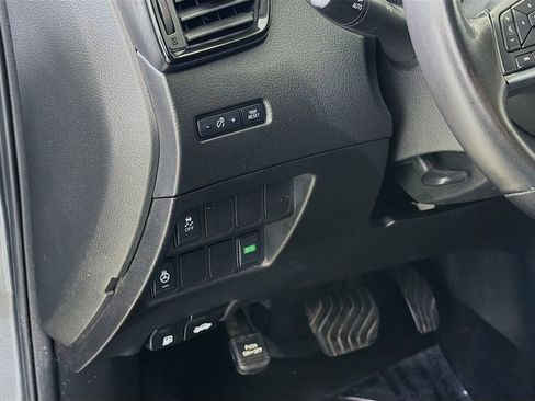 Used 2018 Nissan Rogue Sport SV w/ SV All-Weather Package image 12