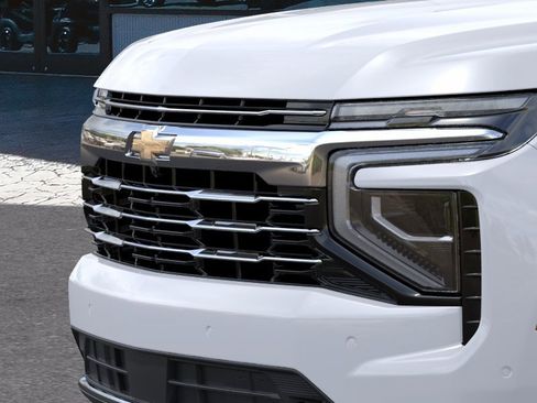 New 2026 Chevrolet Suburban LT AWD/4WD image 37