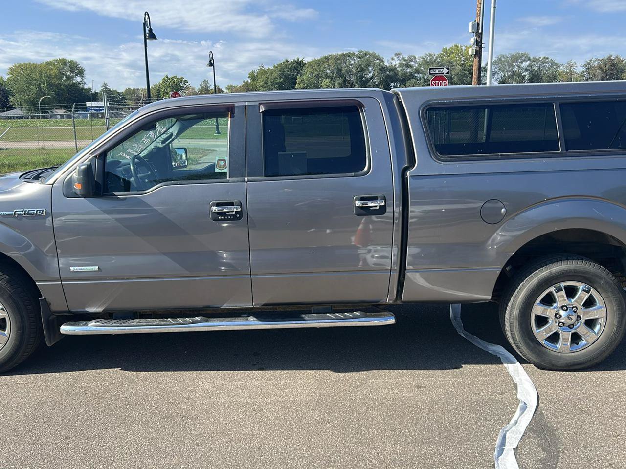 Used 2014 Ford F150 XLT w/ Equipment Group 302A Luxury AWD/4WD image 8
