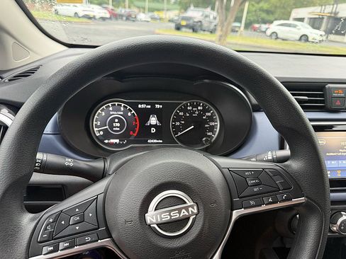 Used 2024 Nissan Versa SV FWD image 22