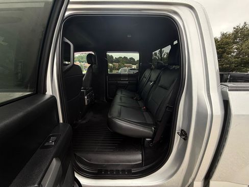 Used 2018 Ford F150 XLT w/ Equipment Group 302A Luxury AWD/4WD image 33