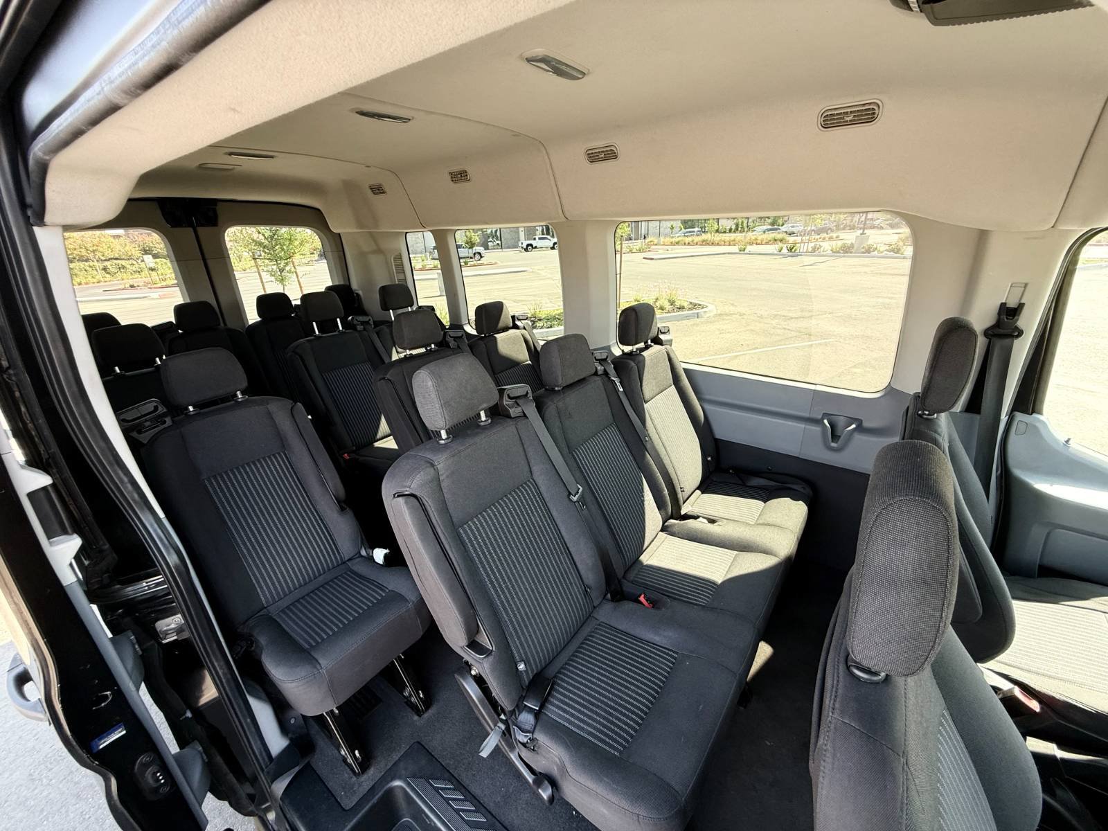 Used 2017 Ford Transit 350 XLT RWD image 15