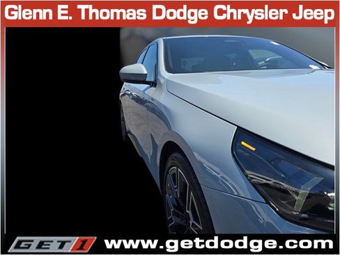 Used 2025 BMW 530i w/ M Sport Package RWD image 6