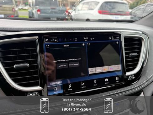 New 2026 Chrysler Pacifica Select w/ S Appearance Package image 3