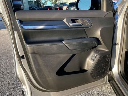 Used 2026 GMC Terrain Elevation w/ Elevation Premium Package image 40