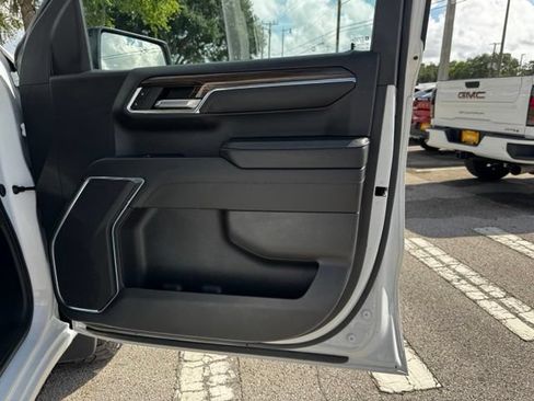 Used 2024 Chevrolet Silverado 1500 LT Trail Boss w/ Protection Package AWD/4WD image 15