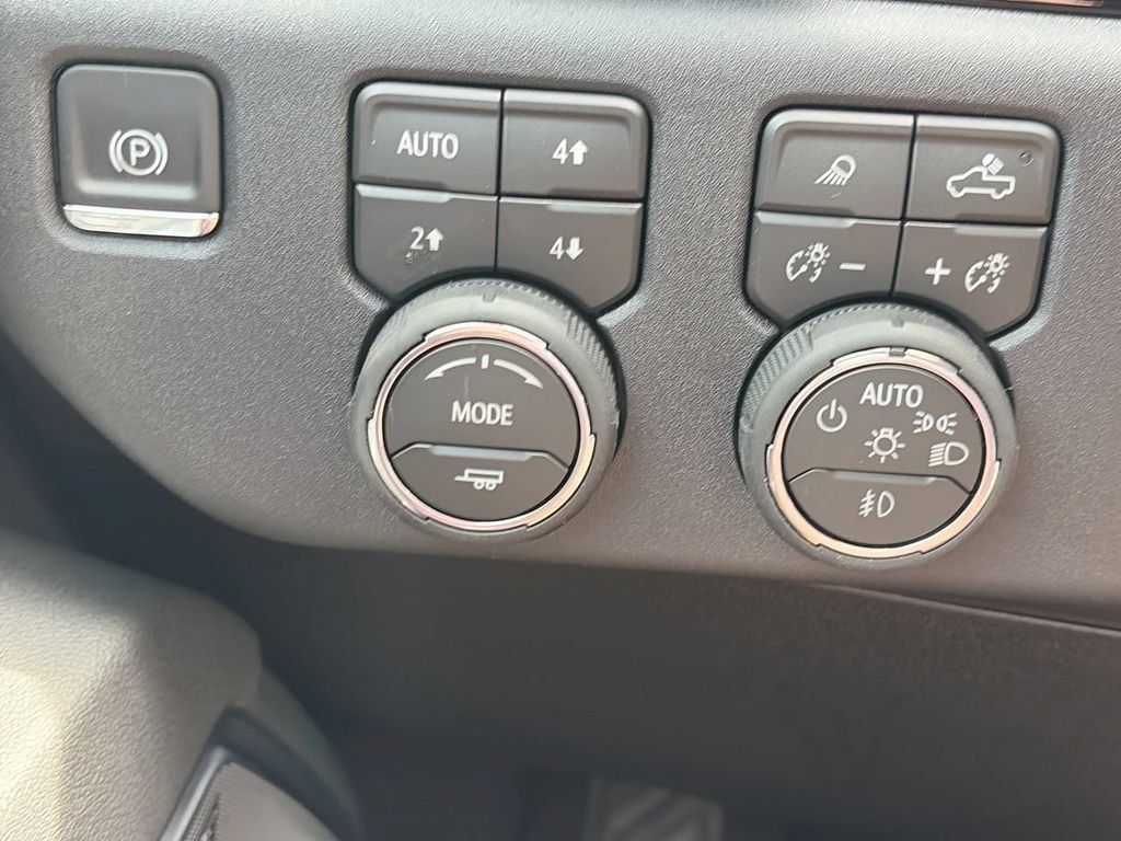 New 2026 Chevrolet Silverado 2500 High Country w/ High Country Premium Package AWD/4WD image 22