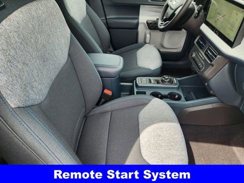 New 2026 Ford Maverick XLT w/ XLT Luxury Package FWD image 14