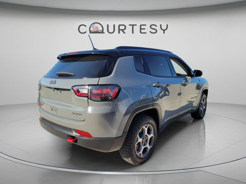 Certified 2022 Jeep Compass Trailhawk w/ Trailhawk Elite Group AWD/4WD image 3