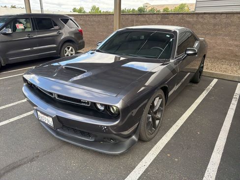 Used 2021 Dodge Challenger GT RWD image 3