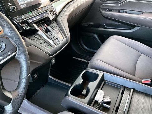 Used 2022 Honda Odyssey EX image 16