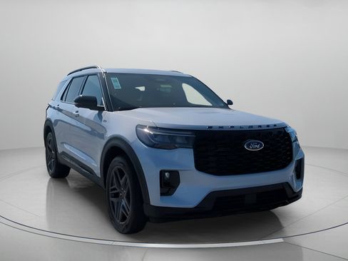 New 2026 Ford Explorer ST-Line RWD image 4