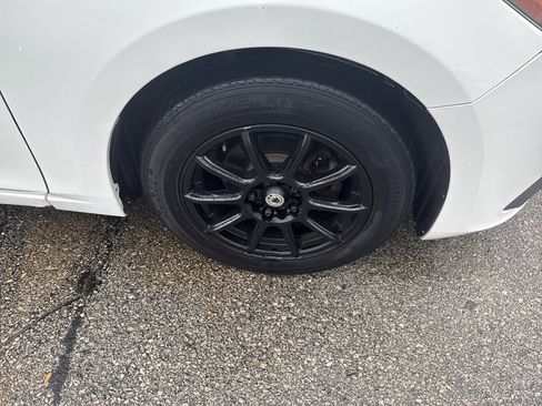 Used 2015 MAZDA MAZDA3 i Touring image 32