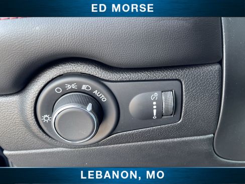 Used 2025 Dodge Durango GT AWD/4WD image 17