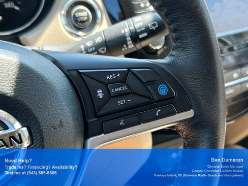Used 2019 Nissan Rogue SL w/ Premium Package FWD image 32