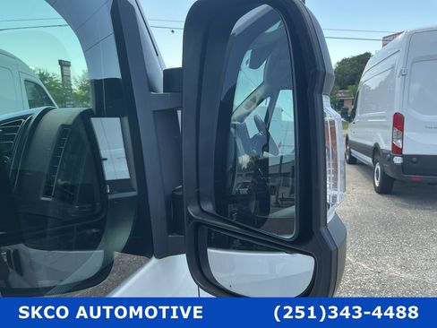 Used 2024 RAM ProMaster 2500 w/ Convenience Group FWD image 10