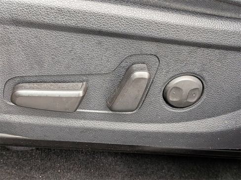 Used 2020 Hyundai Santa Fe SEL image 21