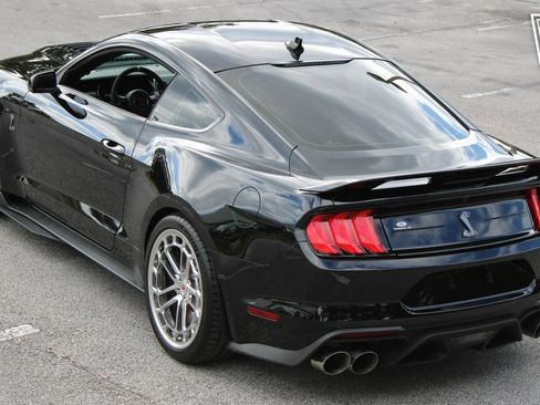 Used 2020 Ford Mustang Shelby GT500 w/ Technology Package image 16