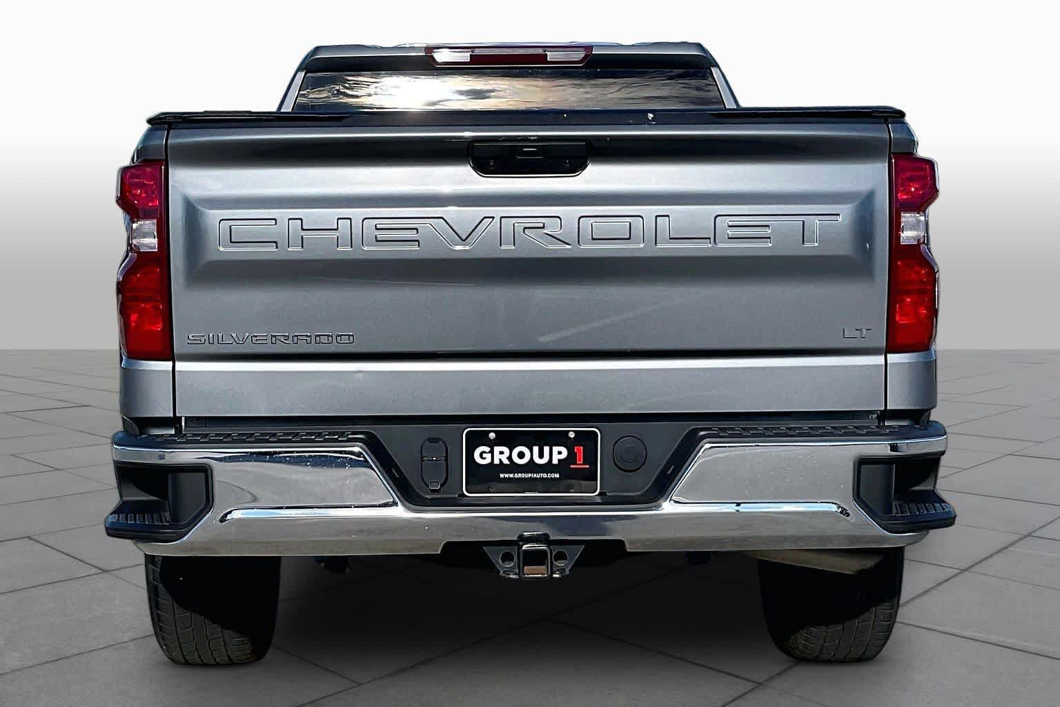 Used 2022 Chevrolet Silverado 1500 LT AWD/4WD image 5