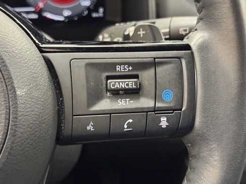 Used 2023 Nissan Rogue Platinum w/ Platinum Premium Package image 23