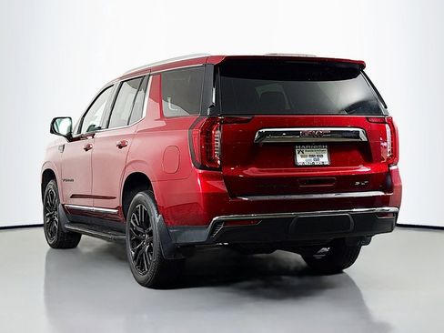 Certified 2023 GMC Yukon SLT w/ SLT Premium Package AWD/4WD image 5