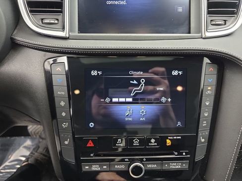 Used 2025 INFINITI QX55 Luxe w/ Cargo Package image 32