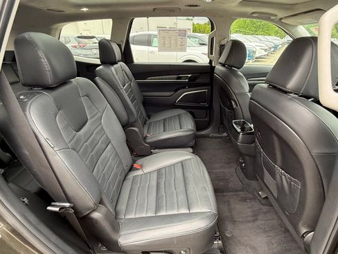 Used 2024 Kia Telluride SX Prestige AWD/4WD image 28