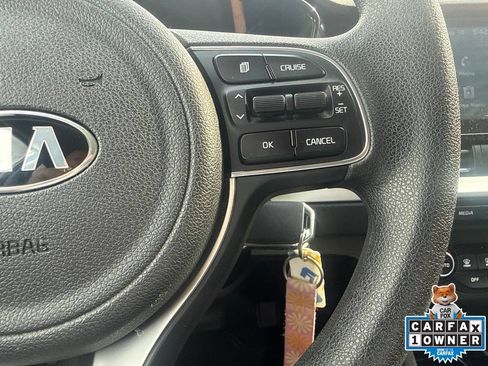 Used 2020 Kia Niro LX FWD image 20