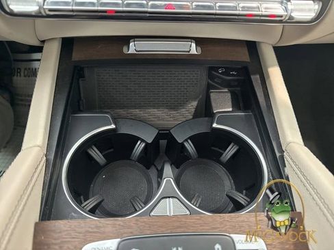 Used 2020 Mercedes-Benz GLE 350 image 29