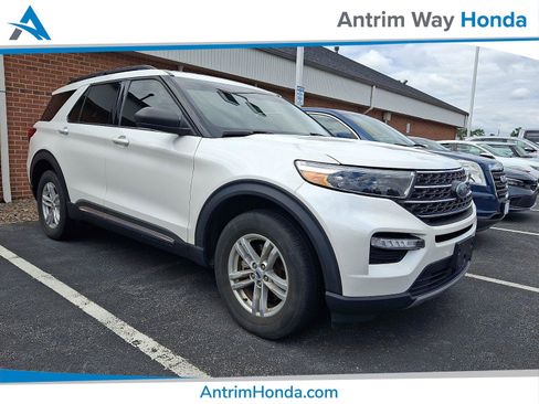 Used 2022 Ford Explorer XLT w/ Equipment Group 202A AWD/4WD image 1