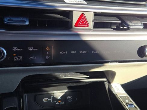New 2026 Kia Sorento EX w/ EX Premium Package FWD image 25