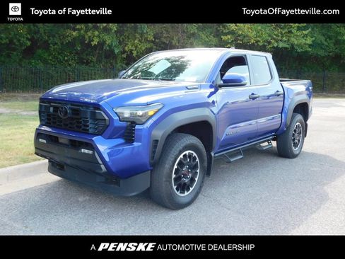 Used 2025 Toyota Tacoma TRD Off-Road w/ TRD Off Road Upgrade Package AWD/4WD image 1